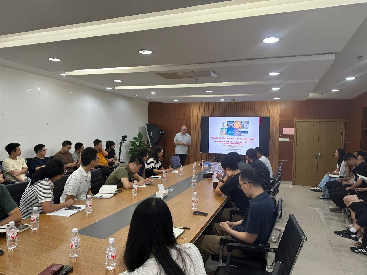 ​比利时鲁汶大学Bert F. Sels教授受邀访问广州能源所并作学术报告